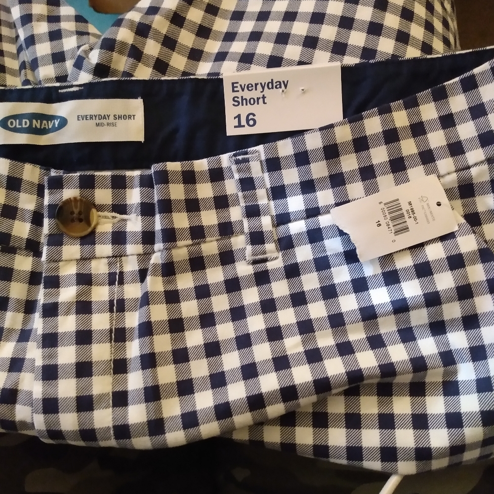 Old Navy size 16 blue checkered Short's